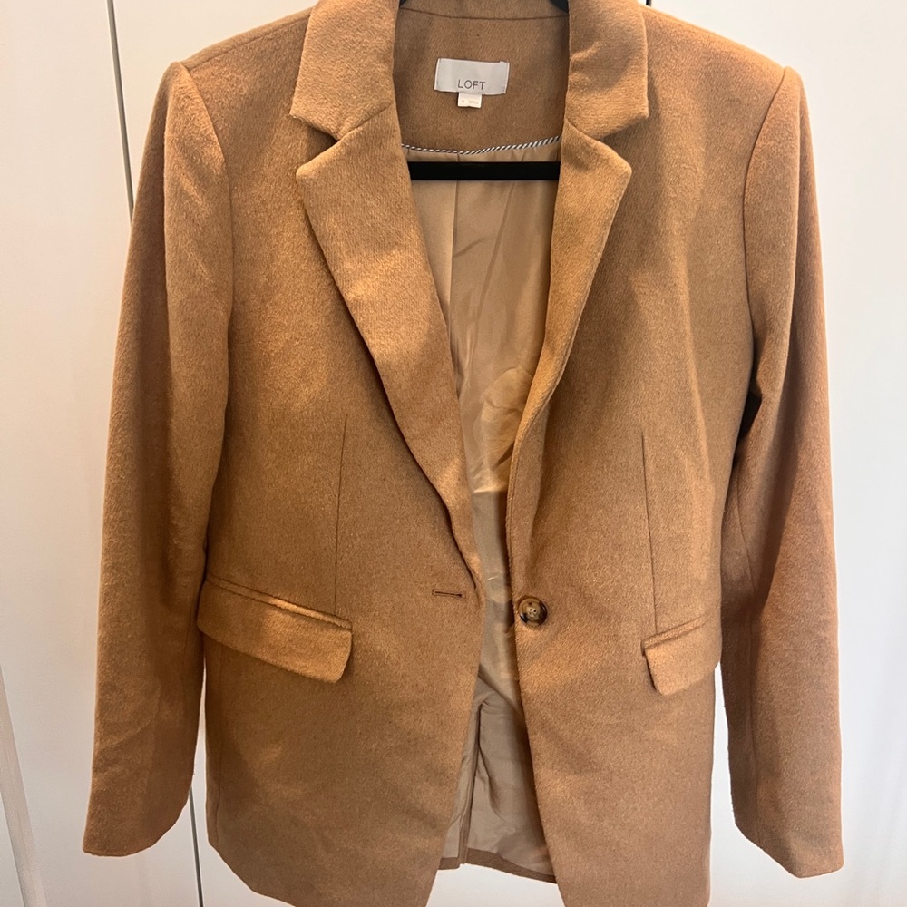 LOFT Women's Tan Blazer